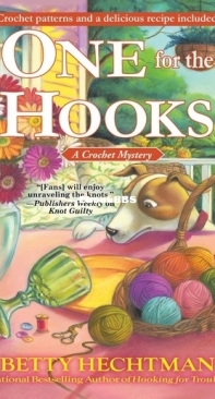 One For The Hooks [Crochet Mystery #14] - Betty Hechtman - English
